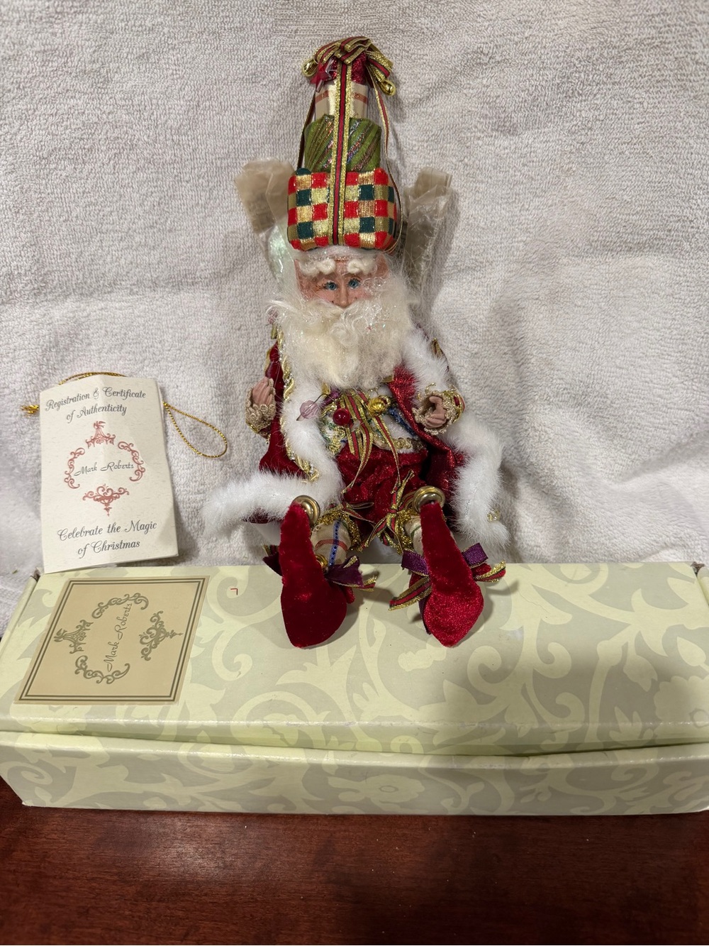 Mark Roberts Fairy of Presents small 51.62426 in original box Christmas decor